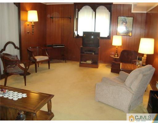 12 Hilltop Road Edison, NJ 08820 - Photo 10 of 23 a living room with furniture