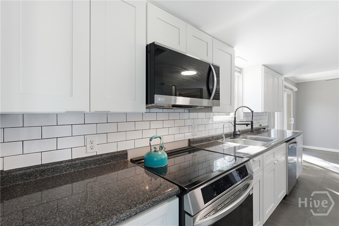 407 Willow Road Savannah, GA 31419 - Photo 6 of 32