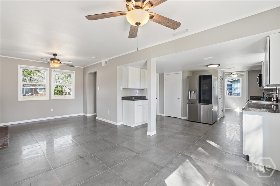 407 Willow Road Savannah, GA 31419 - Photo 7 of 32