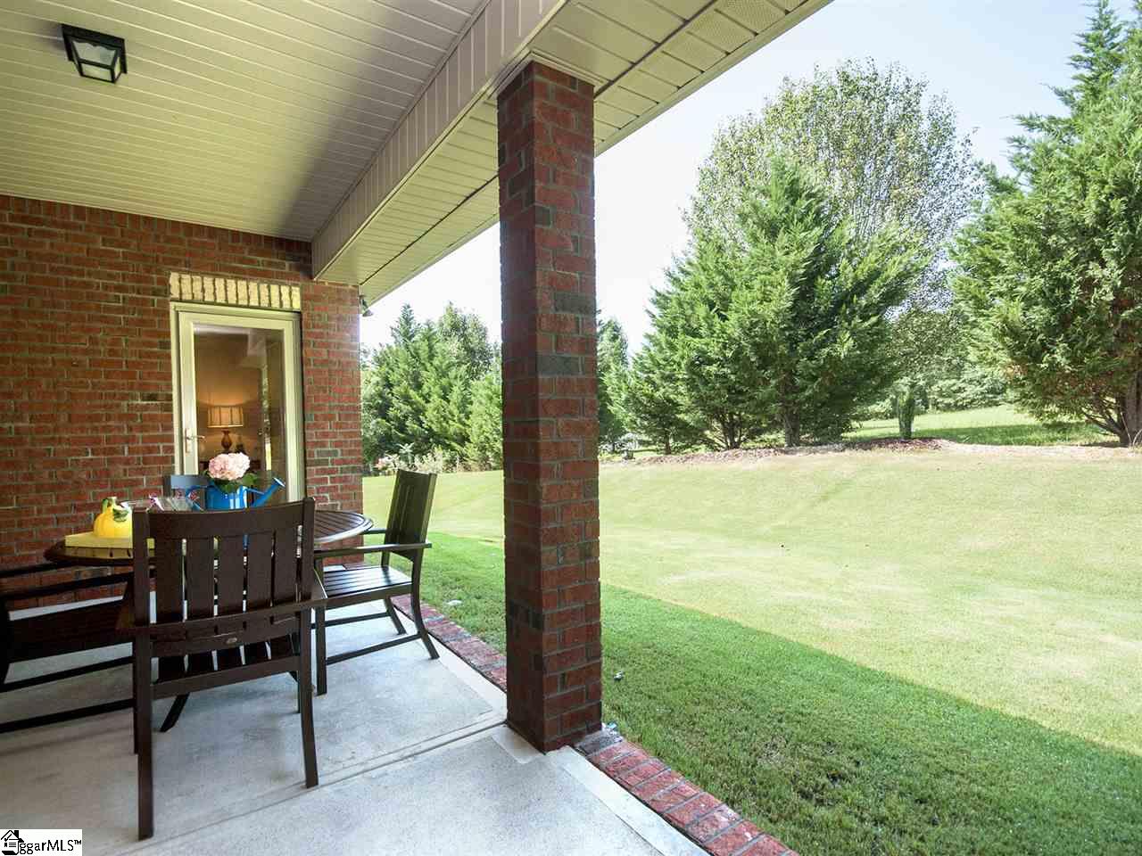 337 Rabbit Run Trail Simpsonville, SC 29681 - Photo 7 of 36 Gallery Image 7