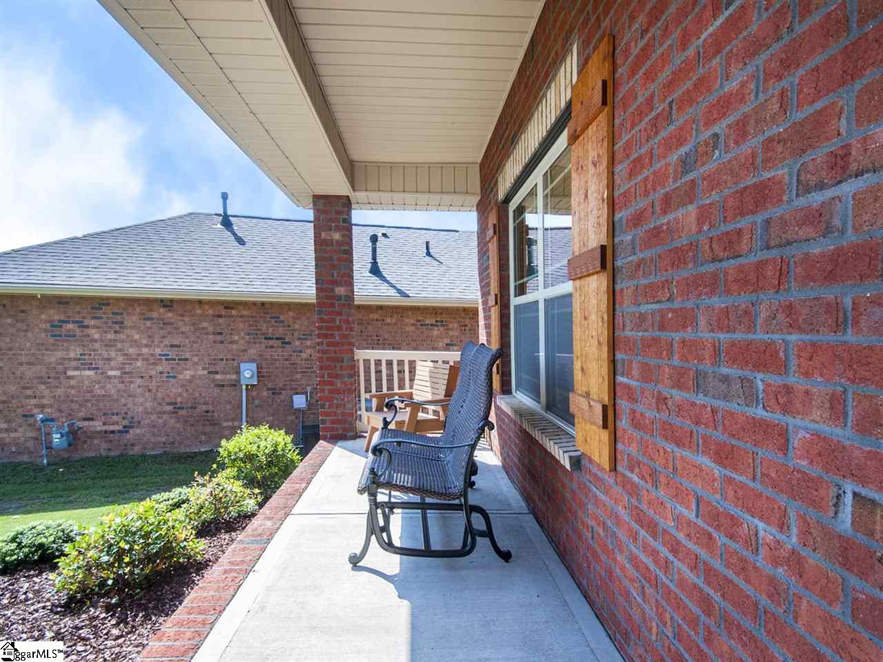 337 Rabbit Run Trail Simpsonville, SC 29681 - Photo 10 of 36 Gallery Image 10