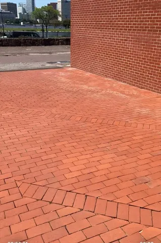 $550 | 296 Beacon Street, Boston, MA 02116