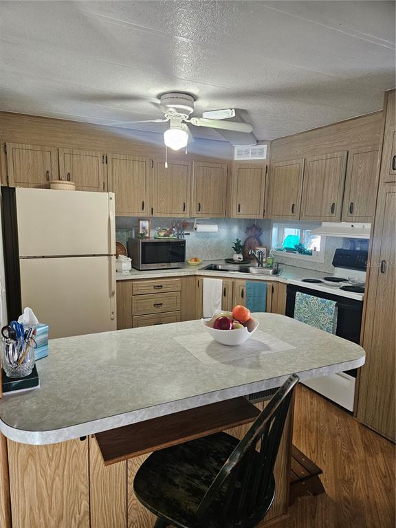 5670 Teahouse Road Venice, FL 34293 - Photo 5 of 21