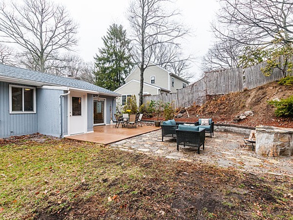 98 Risley Road Brookline, MA 02467 - Photo 27 of 28 Gallery Image 27
