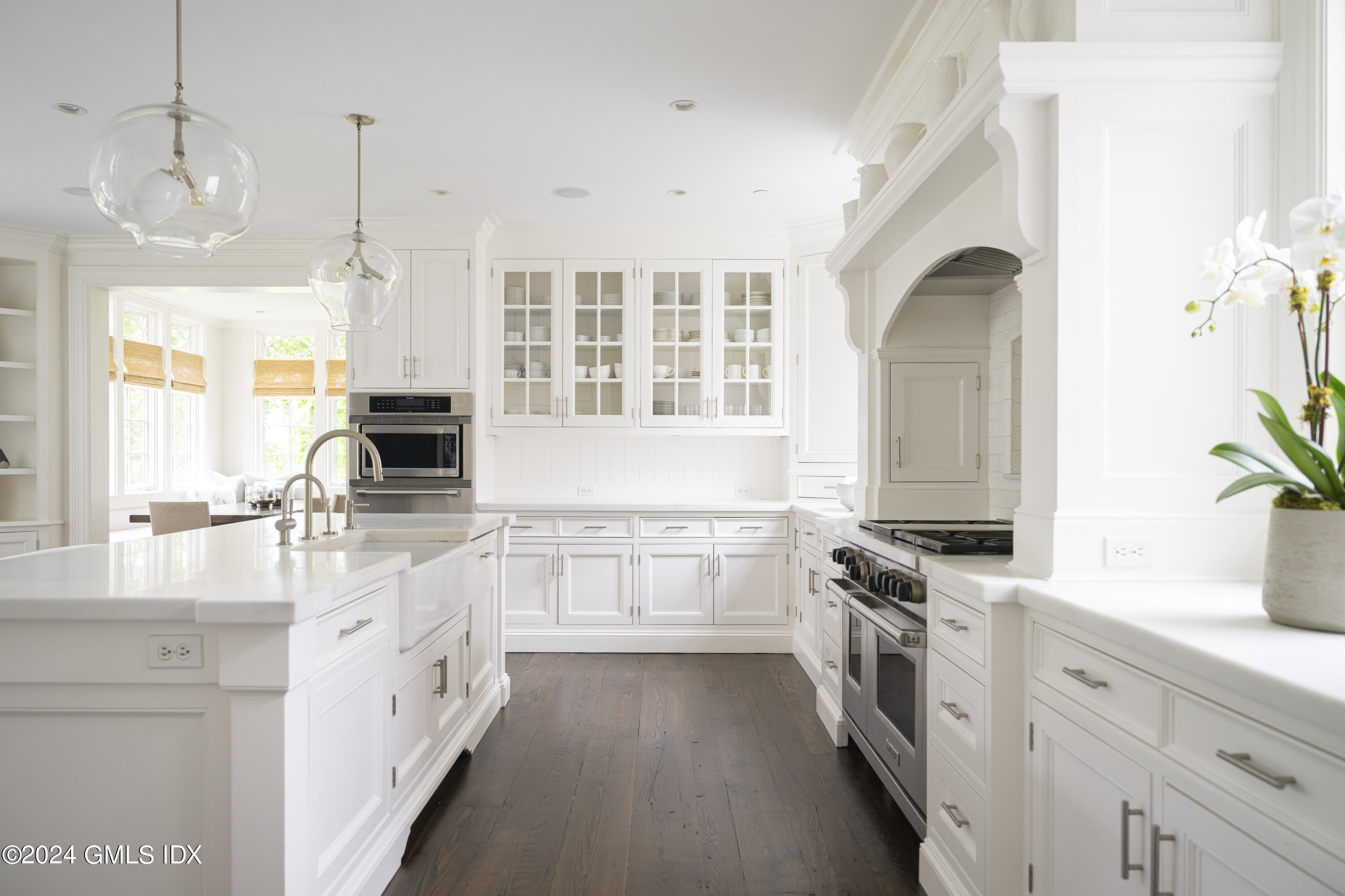 865 Hollow Tree Ridge Road Darien, CT 06820 - Photo 14 of 47 mhkitchen4