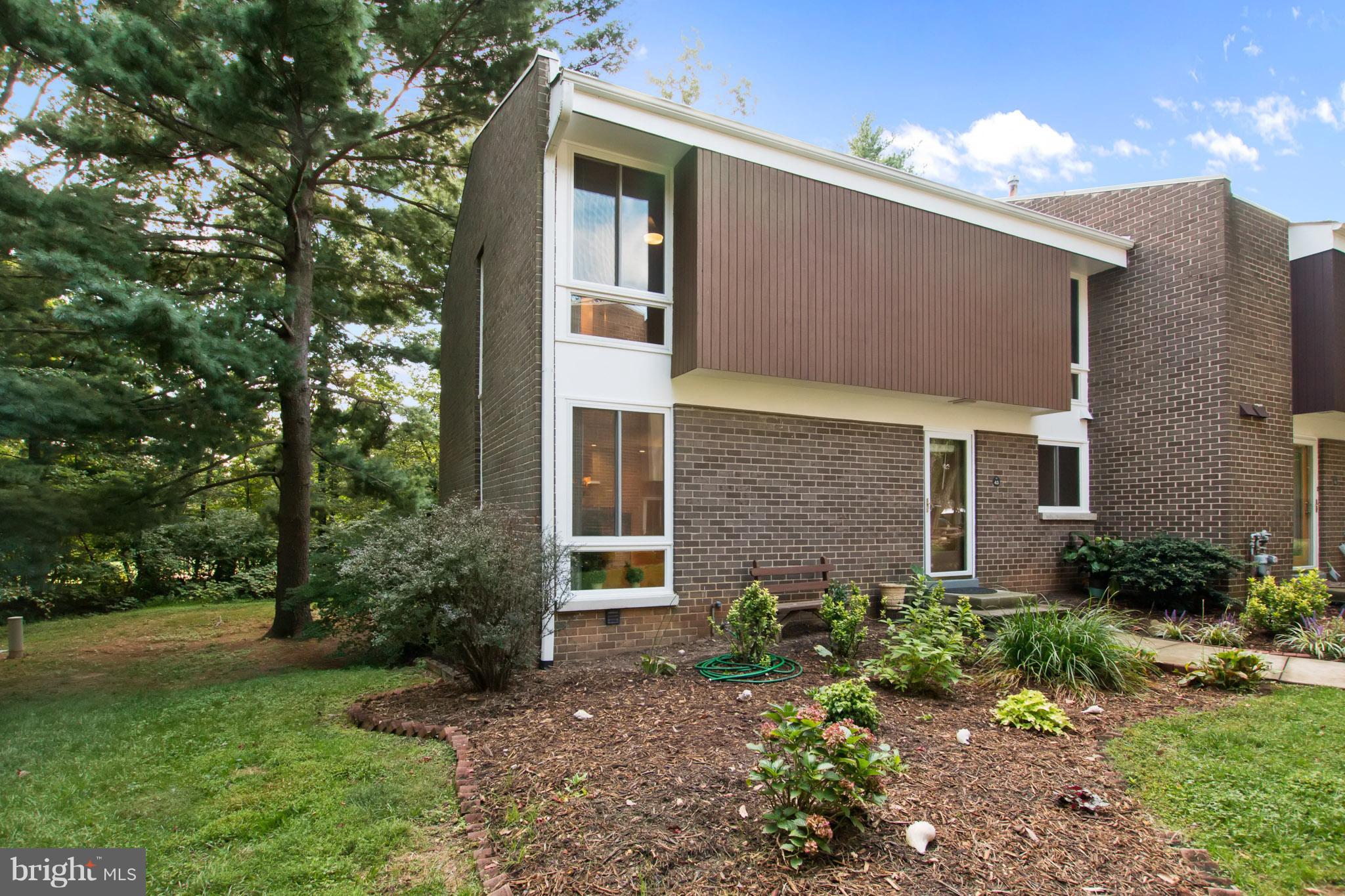1743 Wainwright Drive Reston, VA 20190 - Photo 1 of 29 Exterior (Rear)