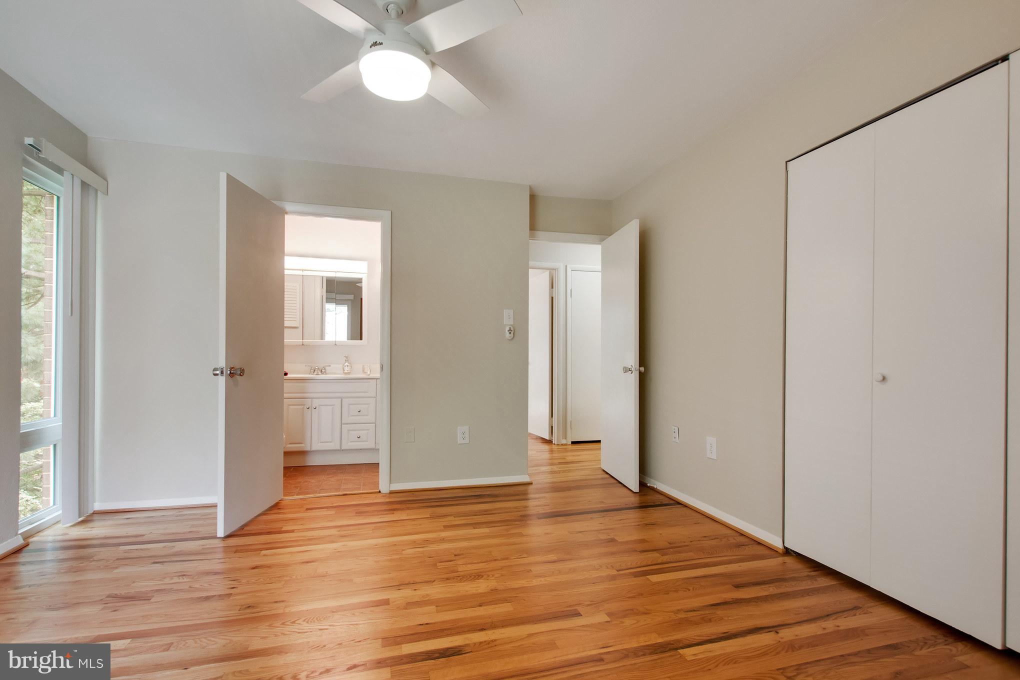 1743 Wainwright Drive Reston, VA 20190 - Photo 13 of 29 Interior (General)