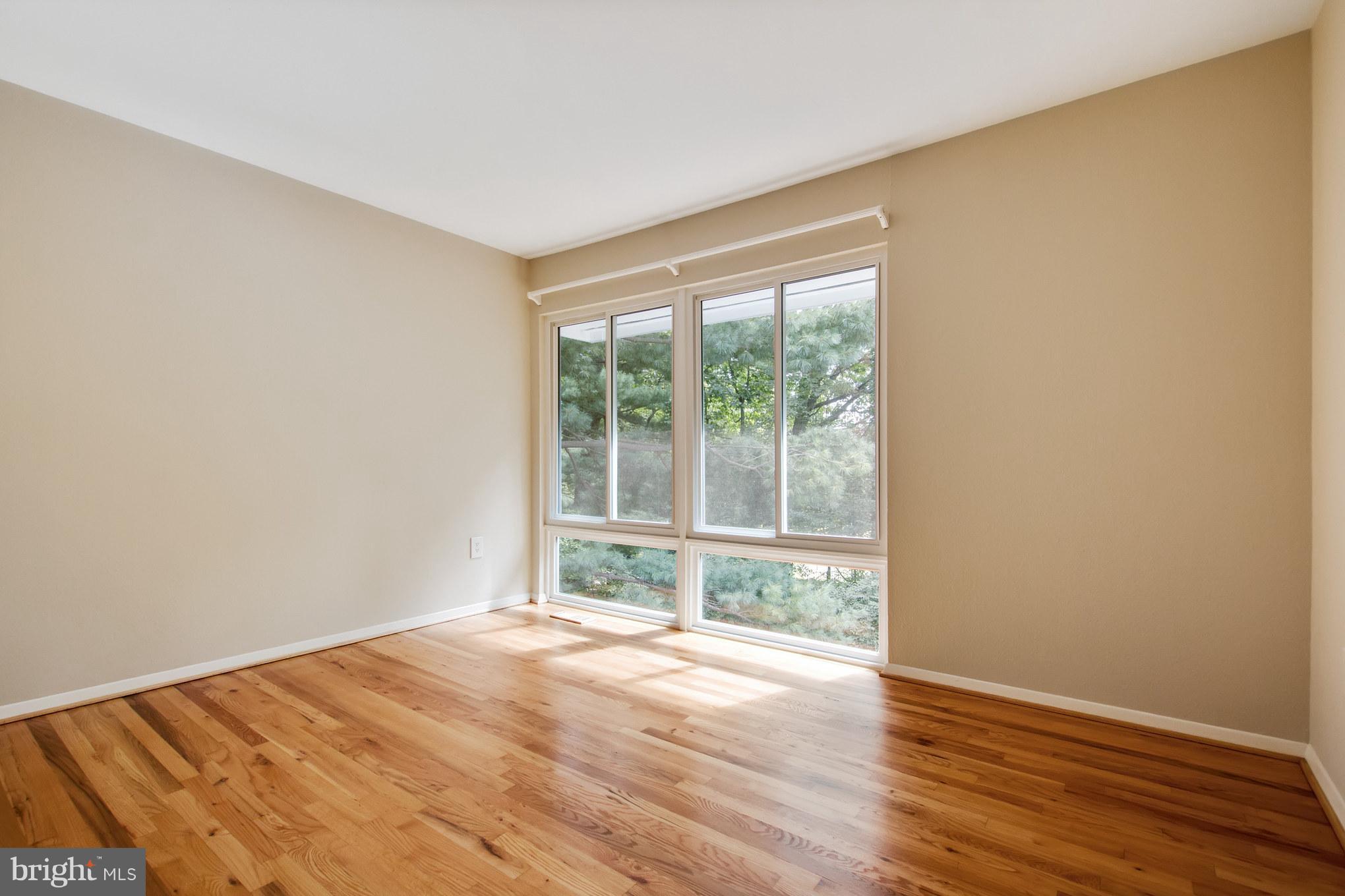1743 Wainwright Drive Reston, VA 20190 - Photo 15 of 29 Interior (General)