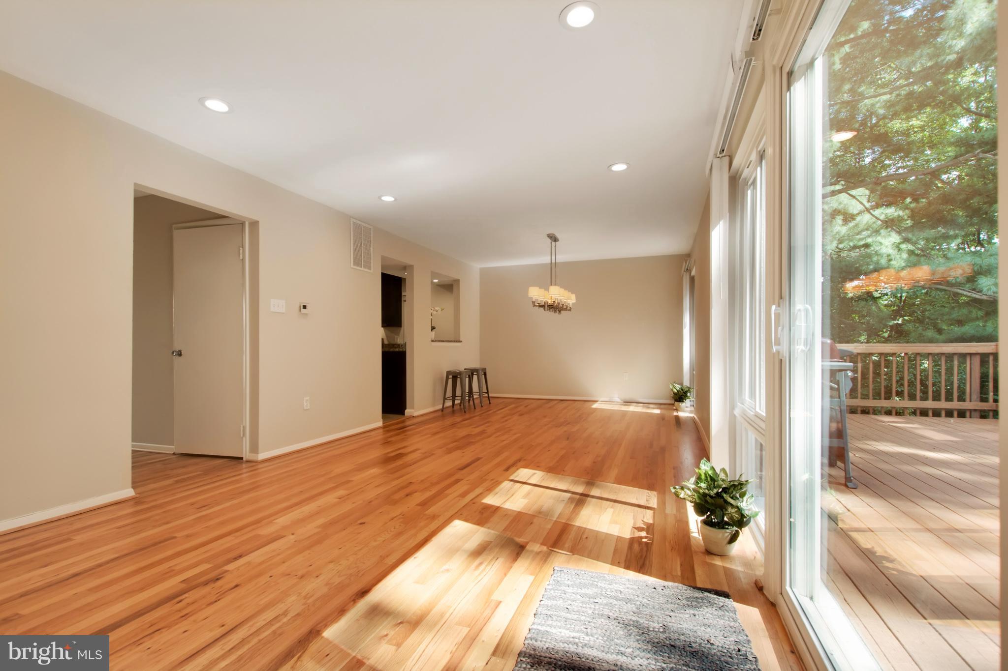 1743 Wainwright Drive Reston, VA 20190 - Photo 7 of 29 Living Room