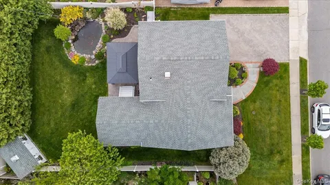 $975,000 | 10 Peter Road, Hicksville, NY 11801