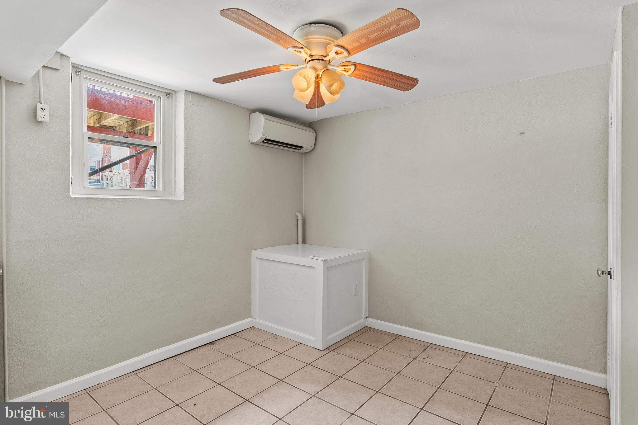 2970 Yorkway Dundalk, MD 21222 - Photo 19 of 25 Lower Level Bedroom