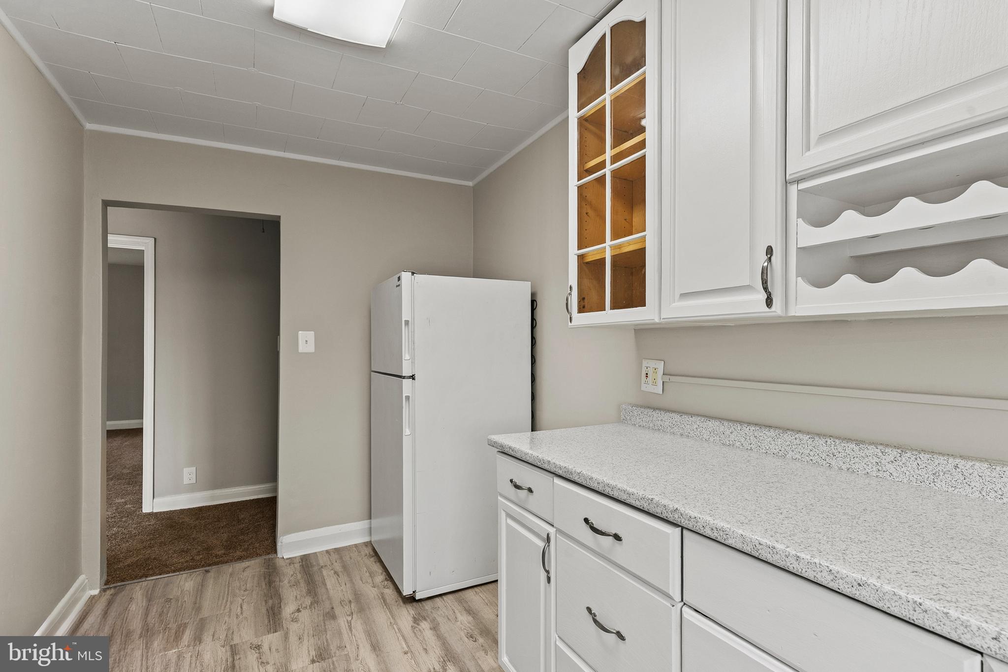 2970 Yorkway Dundalk, MD 21222 - Photo 6 of 25 Upper Level Kitchen (alt view)