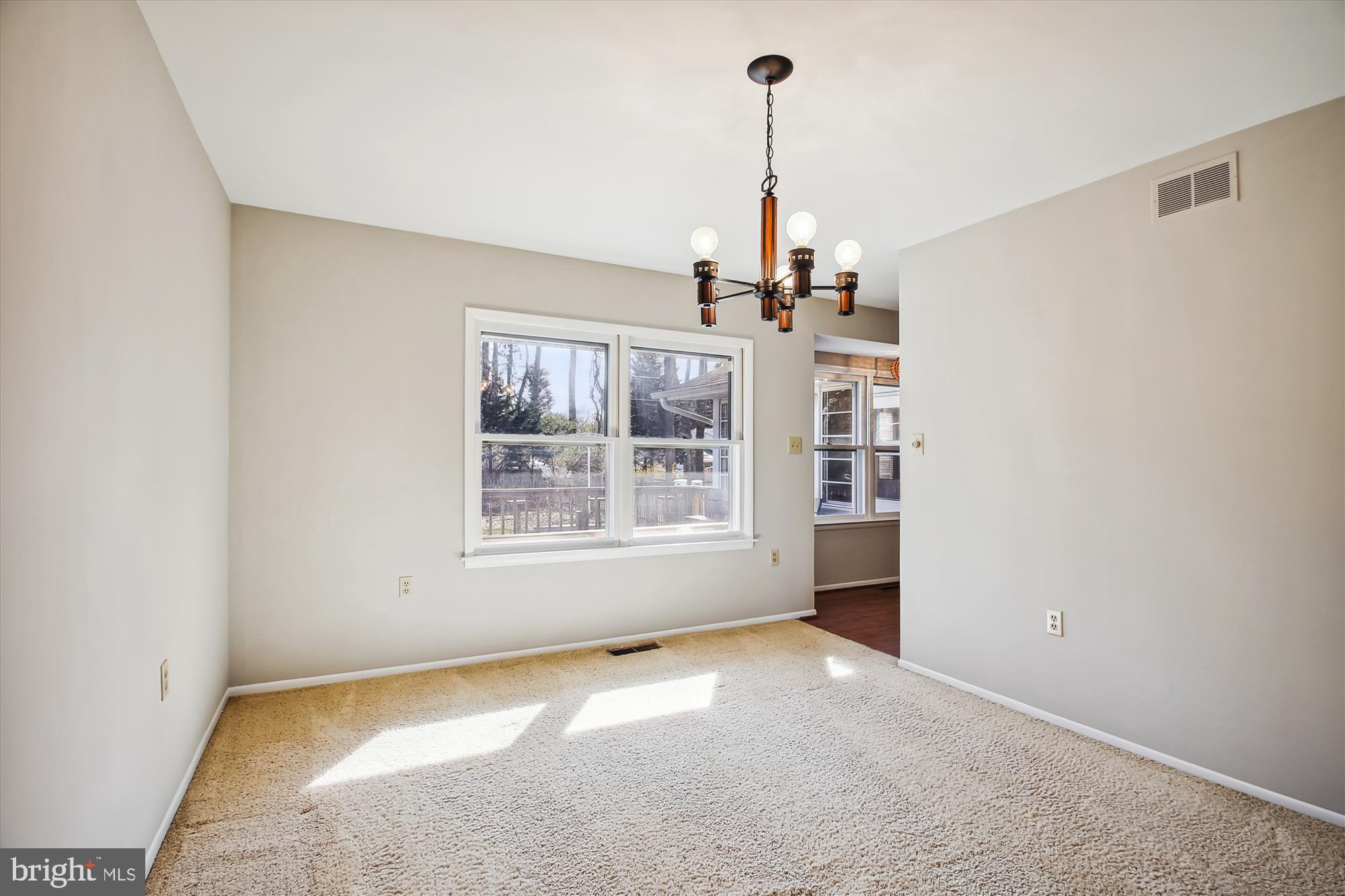 86 Milburn Circle Pasadena, MD 21122 - Photo 13 of 51 Dining Room