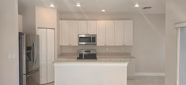 $3,500 | 2919 Crestwood Terrace, Unit 5103, Margate, FL 33063