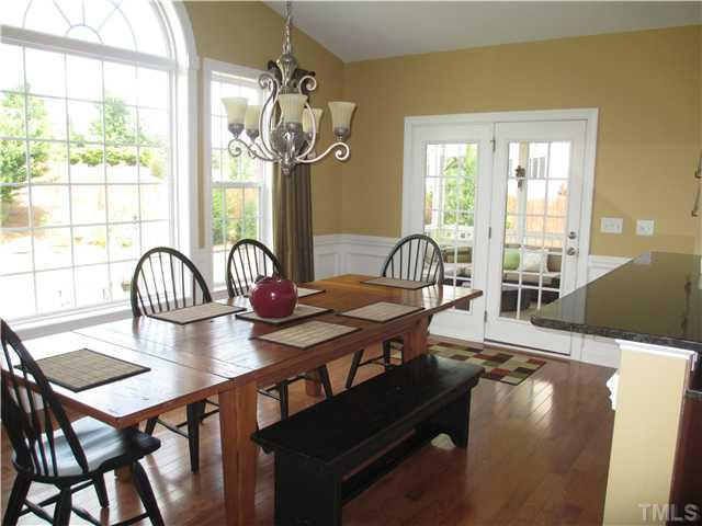 524 Elan Hall Road Cary, NC 27519 - Photo 8 of 25 Grand Morning Room overlooking Spacious Private Backyard Breakfast Area