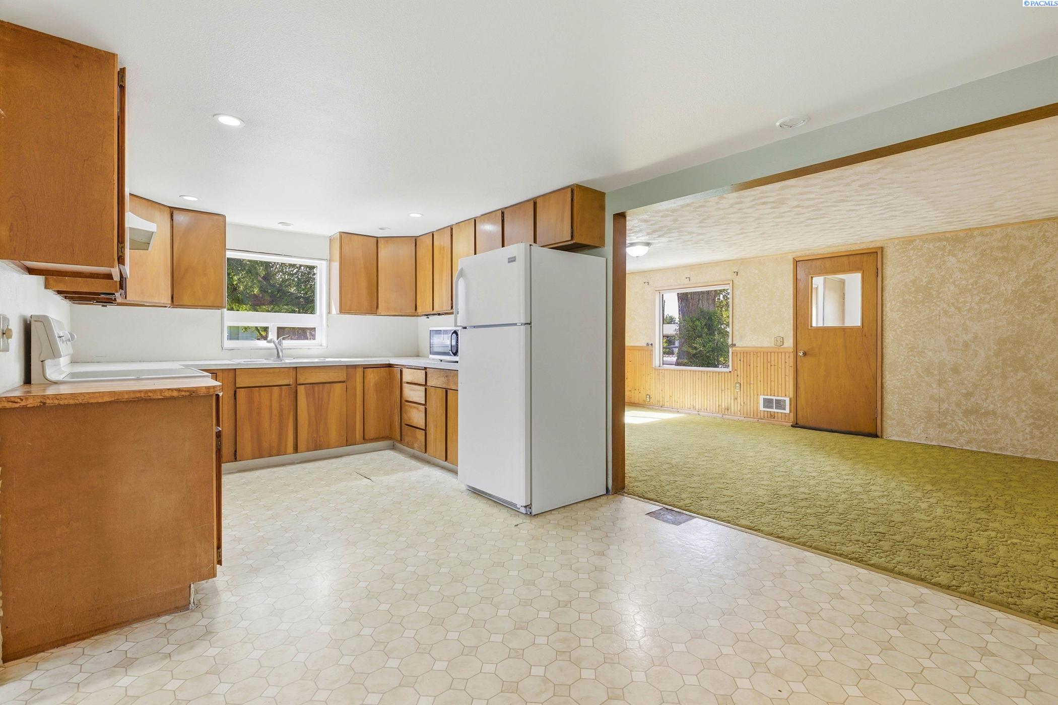 201005 East Bowles Road Kennewick, WA 99337 - Photo 9 of 44 Gallery Image 9