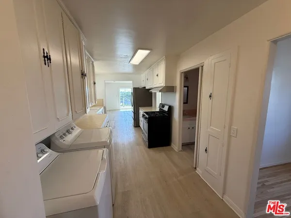 $5,000 | 3237 Midvale Avenue, Los Angeles, CA 90034