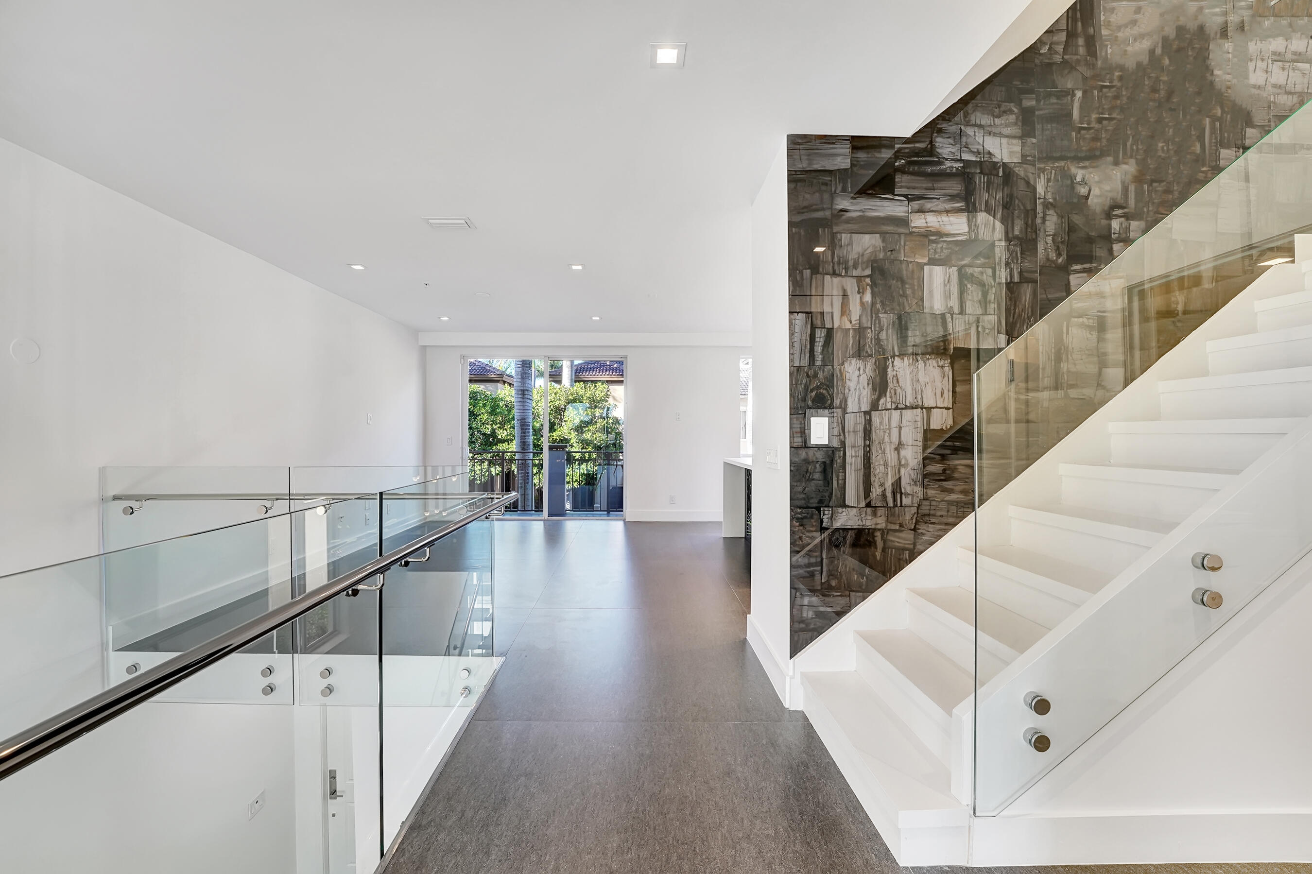 3055 Waterside Circle Boynton Beach, FL 33435 - Photo 17 of 50 DSC04382