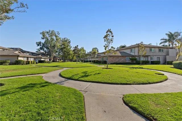 $489,900 | 1723 Normandy Place, Unit D, Santa Ana, CA 92705