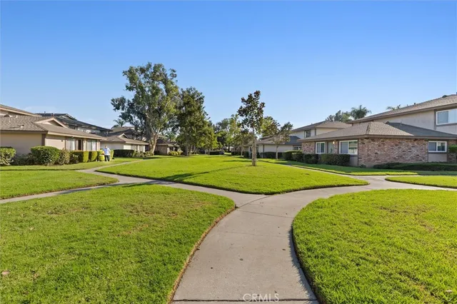 $489,900 | 1723 Normandy Place, Unit D, Santa Ana, CA 92705