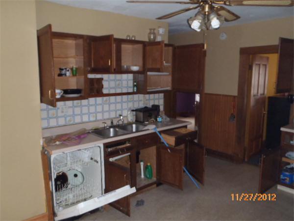 14-16 Mazarin Street Springfield, MA 01151 - Photo 4 of 7