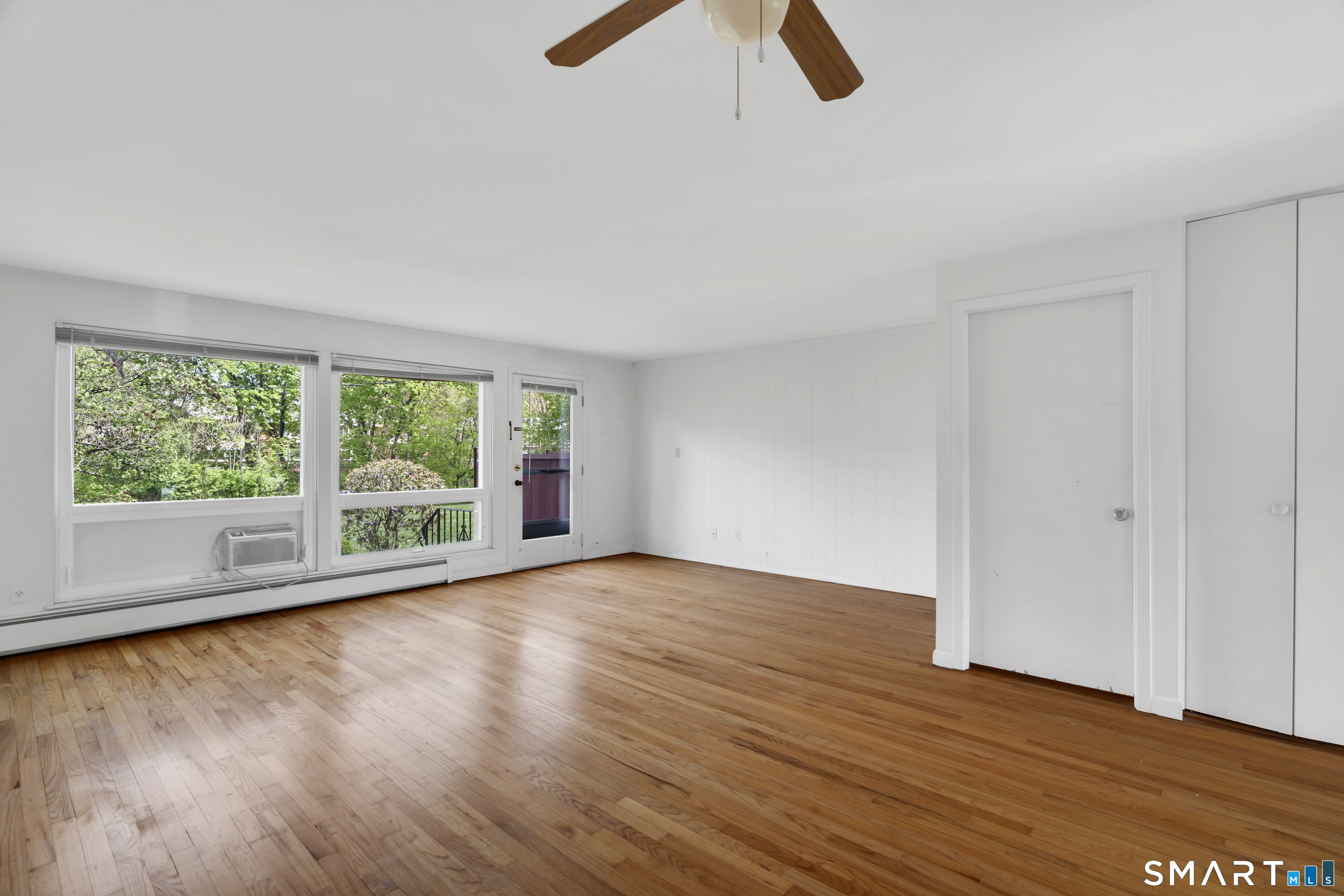 118 Centerbrook Road Hamden, CT 06518 - Photo 3 of 29