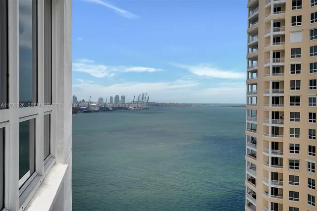 $4,000 | 848 Brickell Key Drive, Unit 1803, Miami, FL 33131