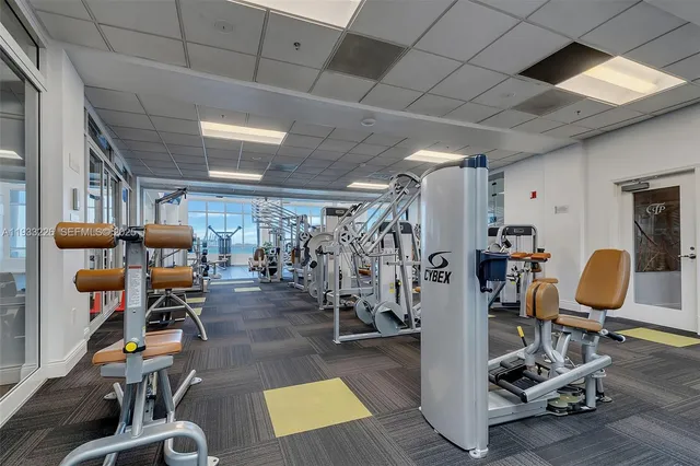 $4,000 | 848 Brickell Key Drive, Unit 1803, Miami, FL 33131