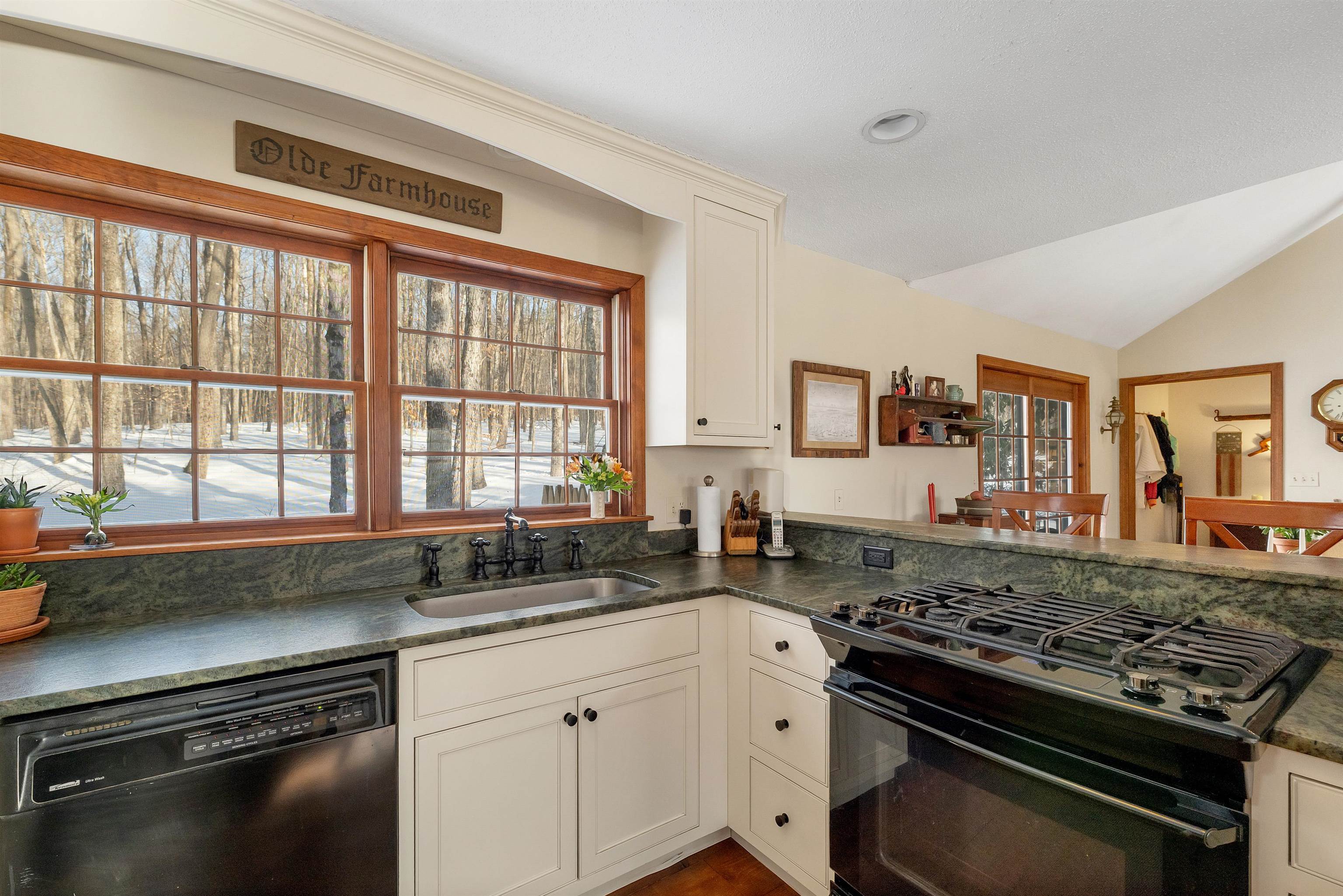 9 Birchview Terrace Hanover, NH 03750 - Photo 9 of 41