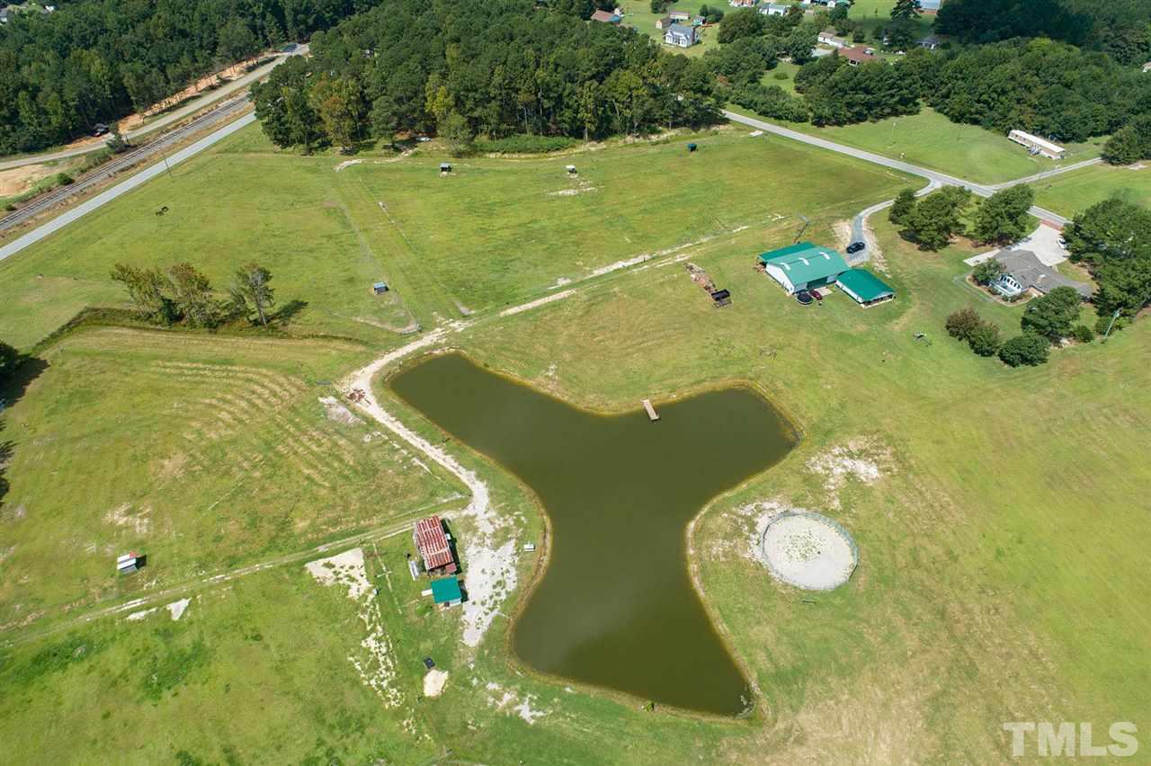 210 Jones Road Smithfield, NC 27577 - Photo 4 of 25 Gallery Image 4