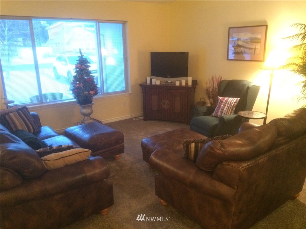 8250 Chilliwack Road Blaine, WA 98230 - Photo 3 of 23 Gallery Image 3