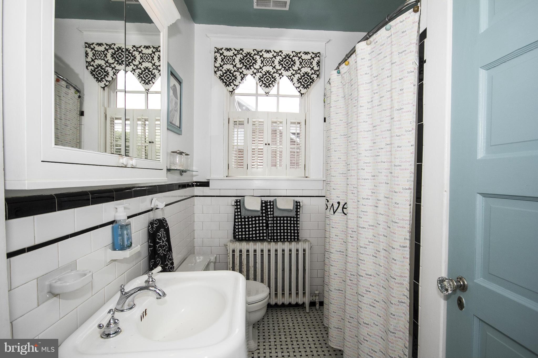 2817 Alden Road Baltimore, MD 21234 - Photo 14 of 30 1st Floor Full Bath