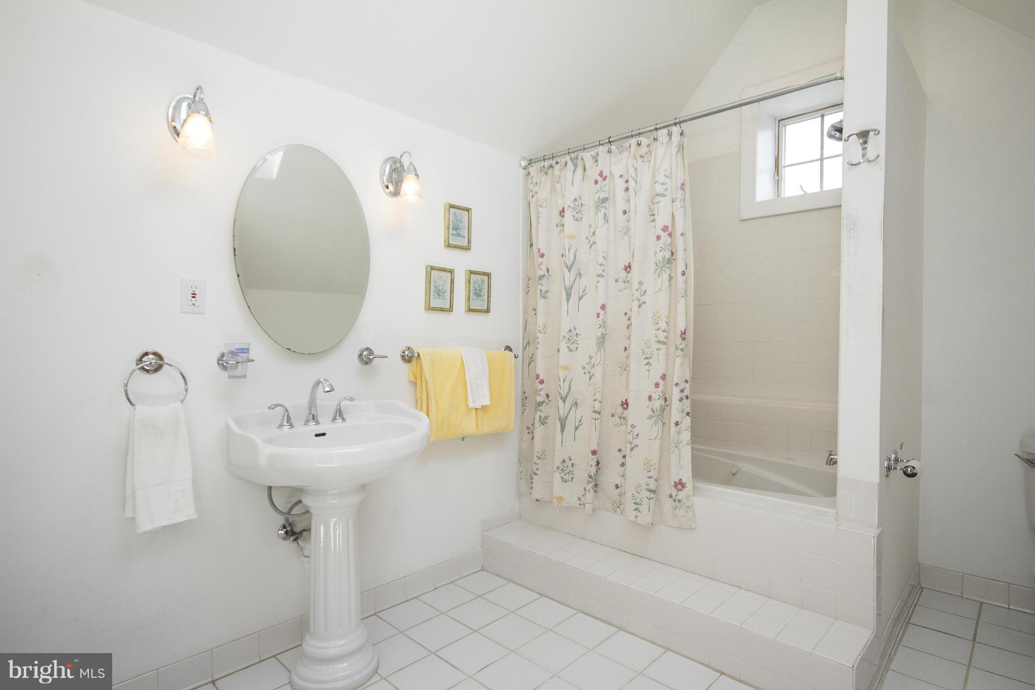 2817 Alden Road Baltimore, MD 21234 - Photo 21 of 30 2nd flr Master Bathroom
