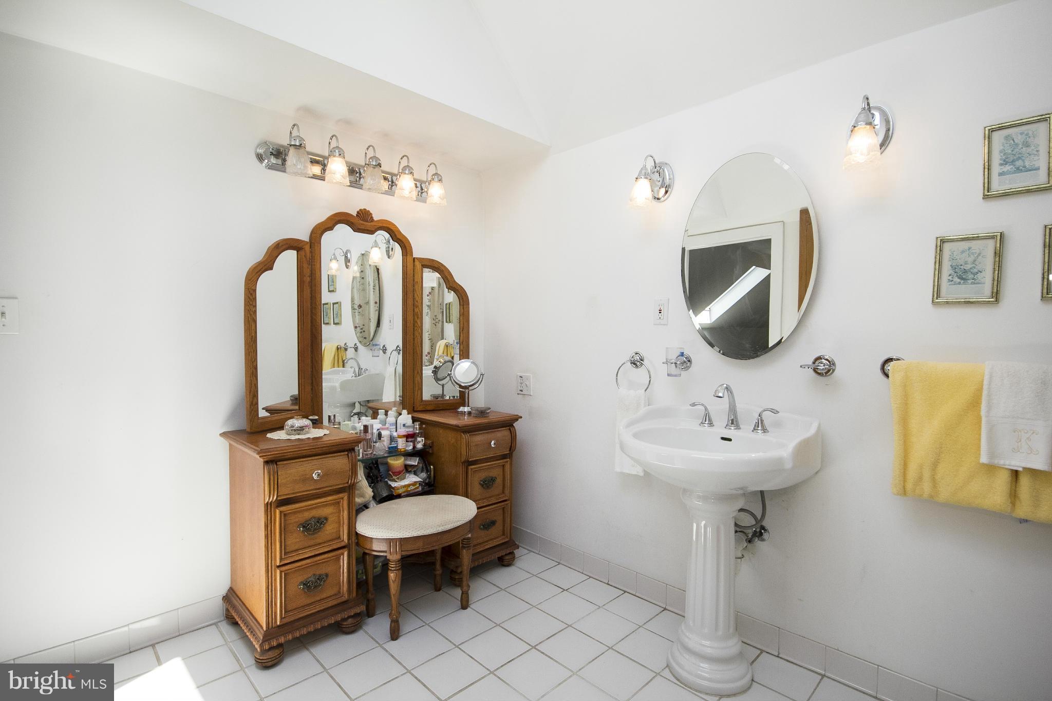 2817 Alden Road Baltimore, MD 21234 - Photo 22 of 30 2nd flr Master Bathroom