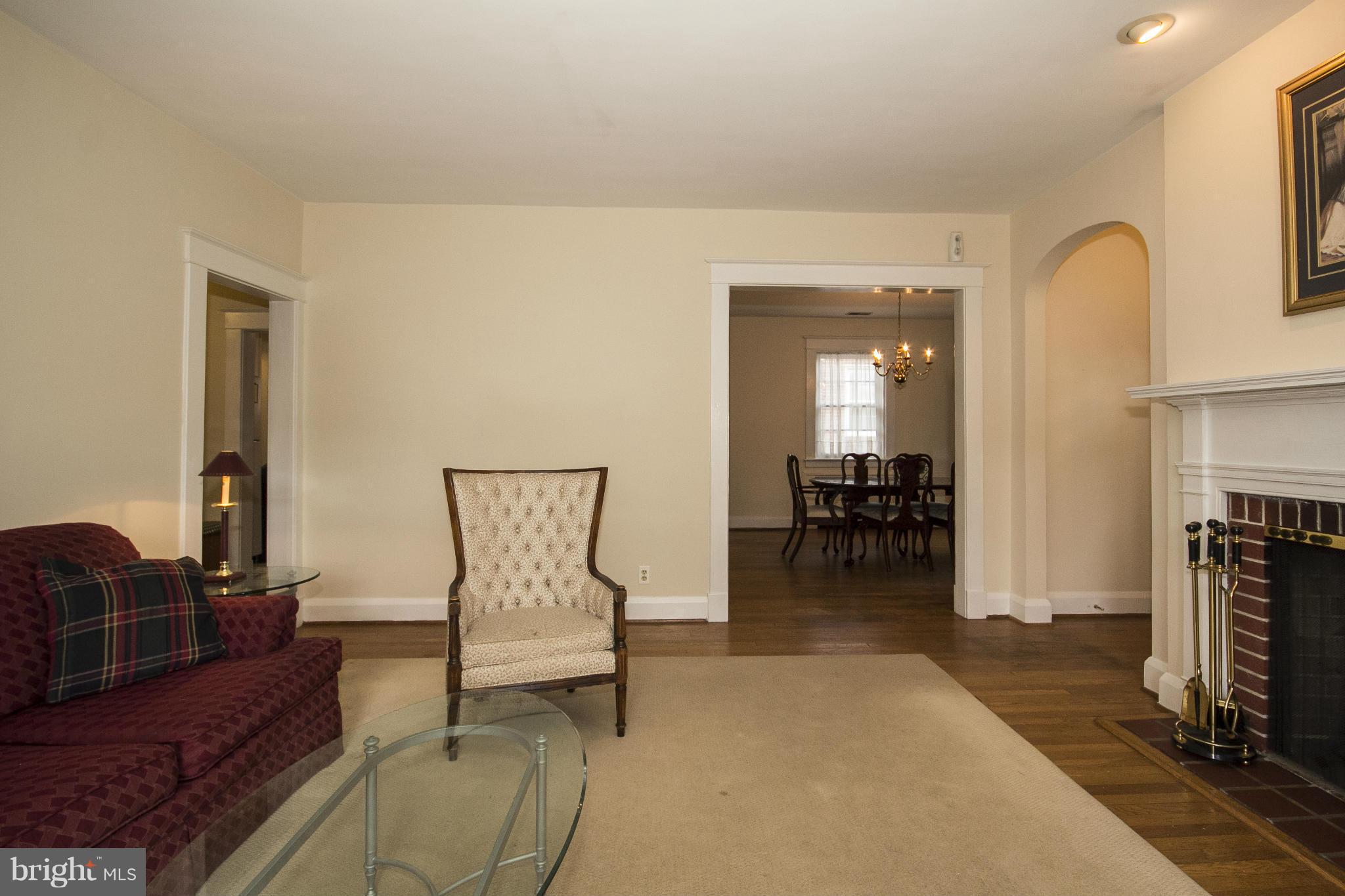 2817 Alden Road Baltimore, MD 21234 - Photo 5 of 30 Living Room