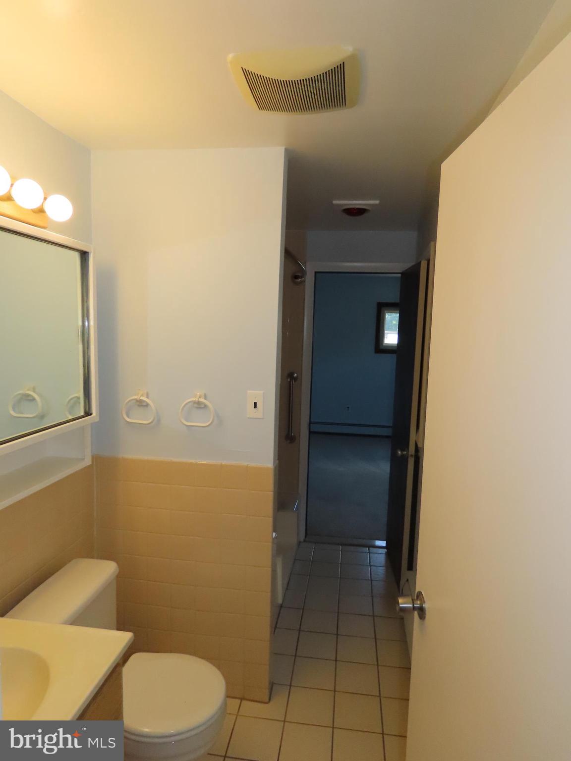 39 Plumtree Road Levittown, PA 19056 - Photo 11 of 16 Gallery Image 11