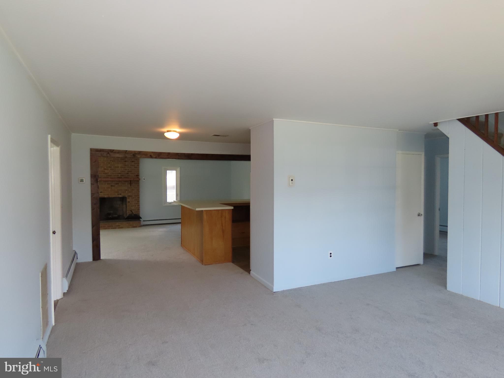 39 Plumtree Road Levittown, PA 19056 - Photo 2 of 16 Gallery Image 2