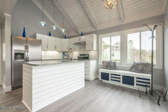 8435 River Road Wilmington, NC 28412 - Photo 4 of 33 8435 River Rd-small-004-22-Kitchen-666x4