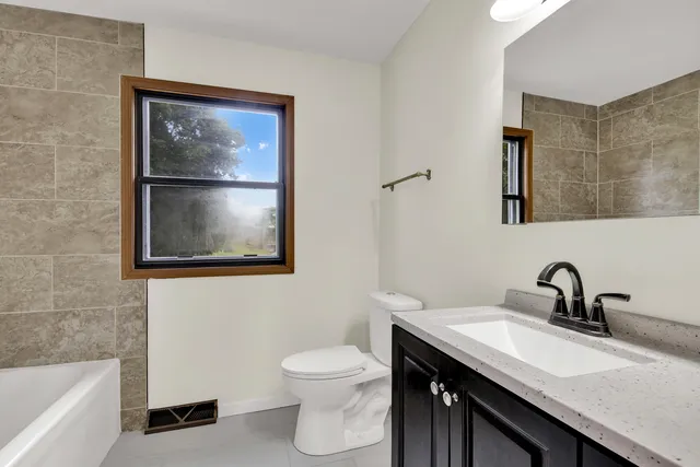 $279,900 | 8127 South Legend Drive, Unit D, Franklin, WI 53132