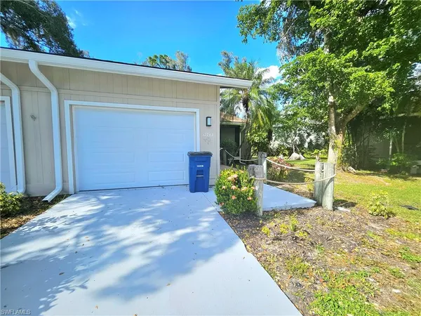 $1,950 | 17743 Port Boca Court, Fort Myers, FL 33908