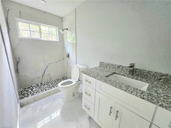 $1,950 | 17743 Port Boca Court, Fort Myers, FL 33908