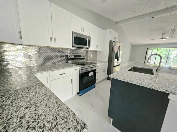 $1,950 | 17743 Port Boca Court, Fort Myers, FL 33908