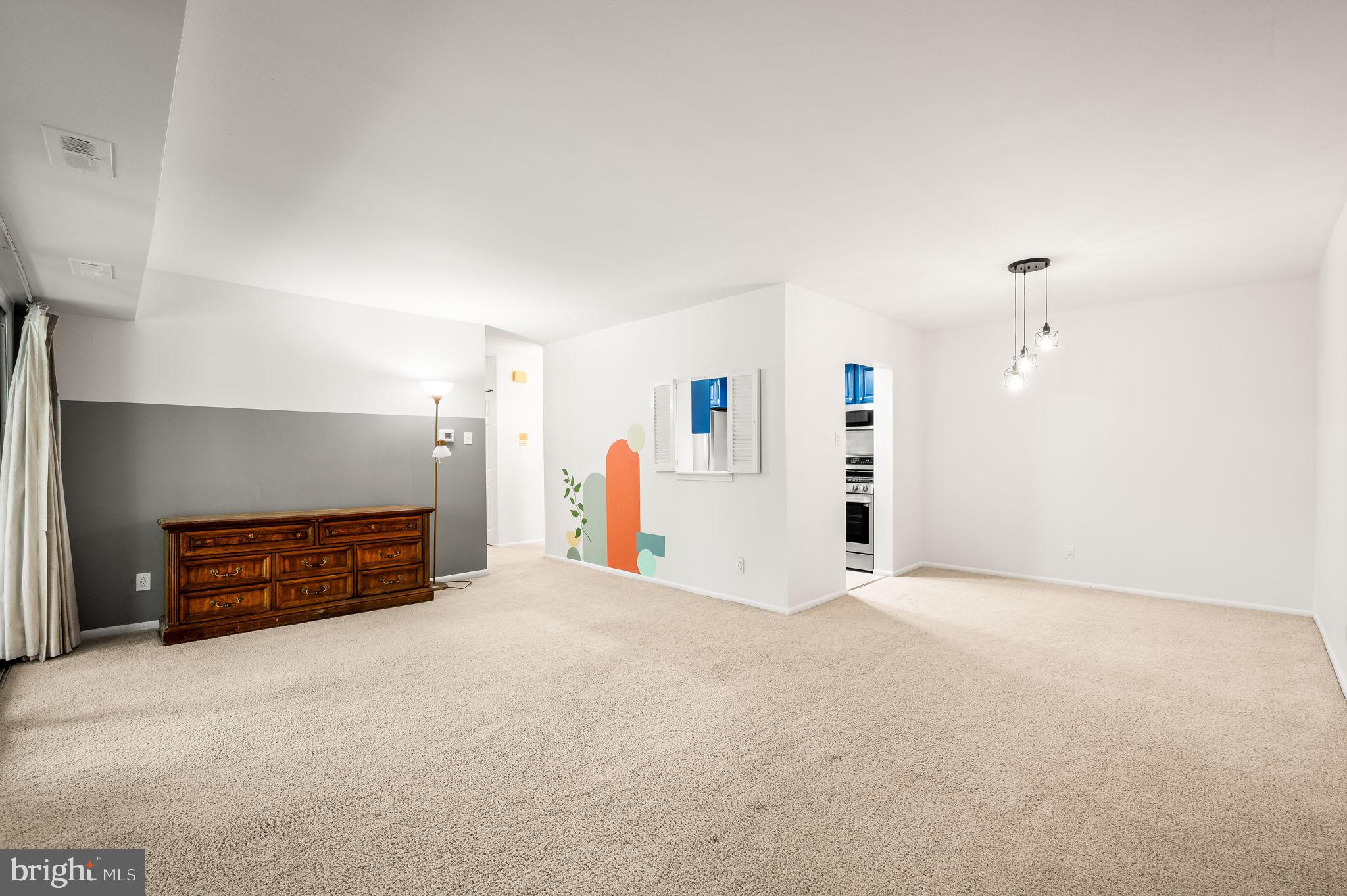 288 Drummers Lane, Unit 288 Wayne, PA 19087 - Photo 9 of 30 a view of a livingroom with a furniture