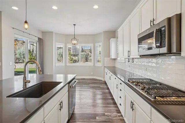 $869,900 | 26683 East Peakview Place, Aurora, CO 80016