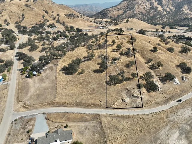 a view of sink with bathtub