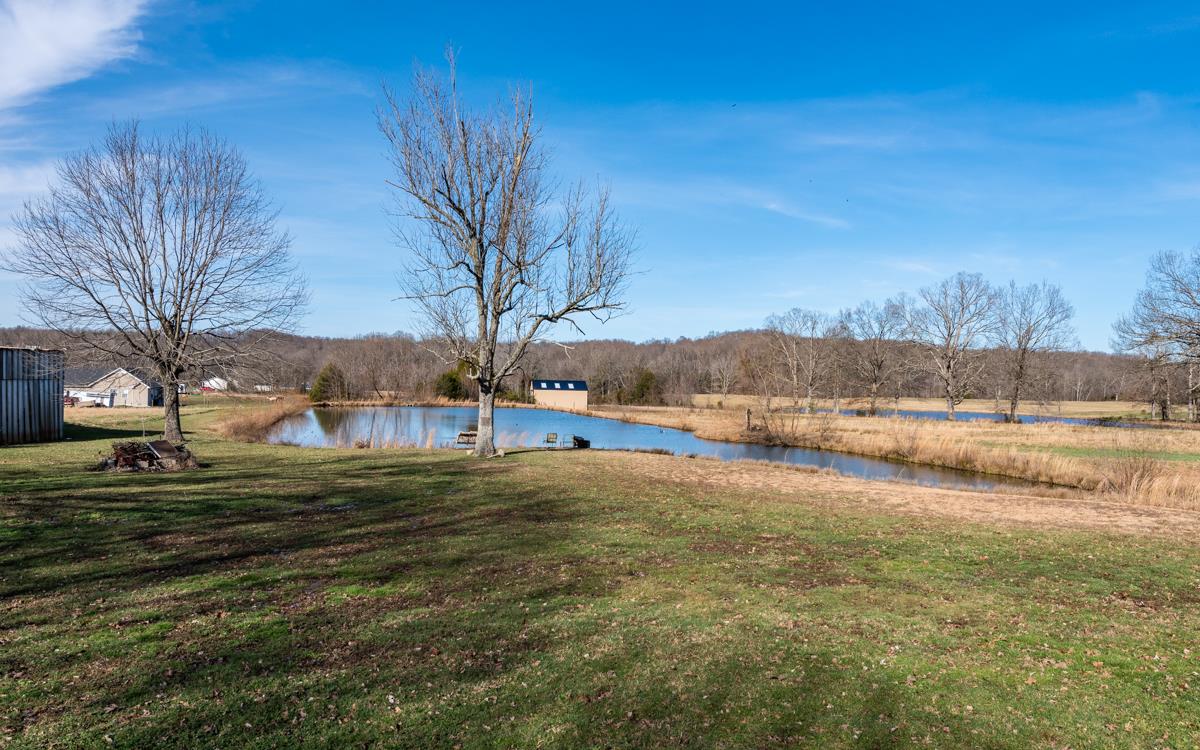 806 North Corinth Road Portland, TN 37148 - Photo 17 of 28 a view of a town with large trees