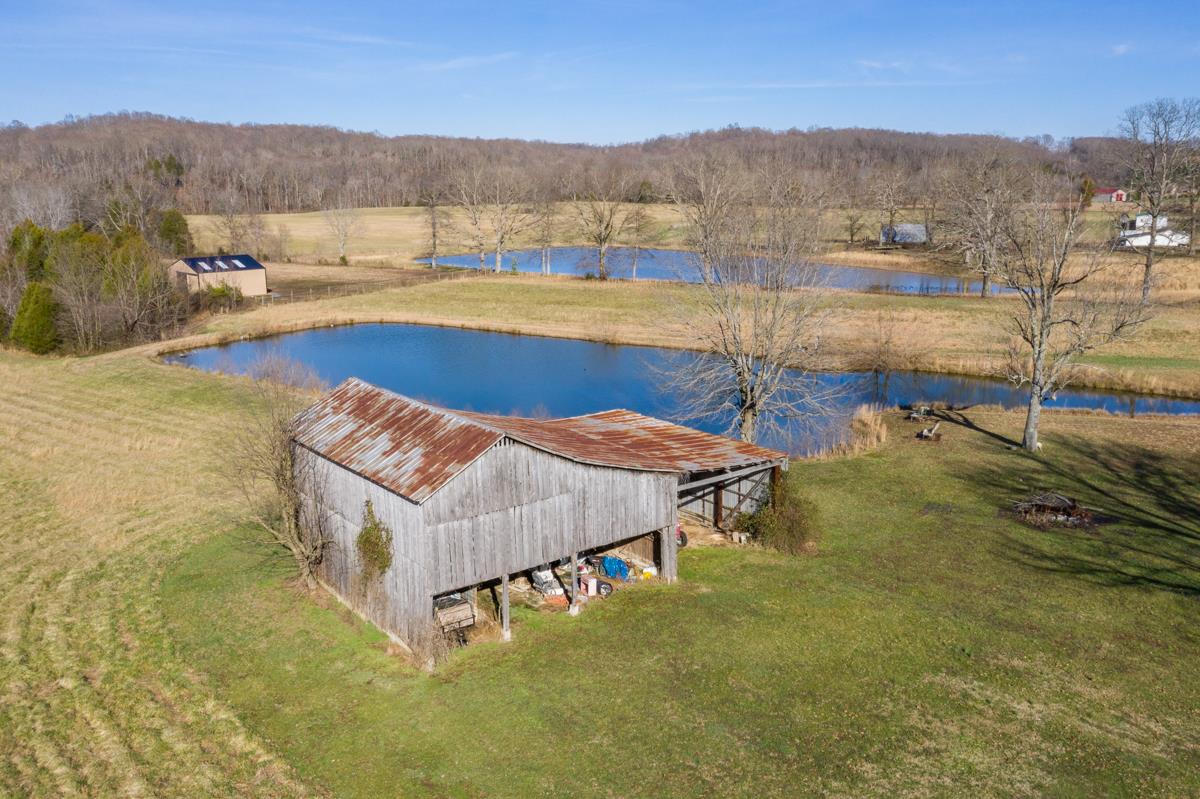 806 North Corinth Road Portland, TN 37148 - Photo 2 of 28 a view of a swimming pool with a mountain