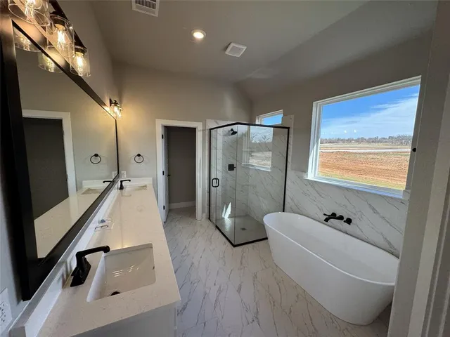 $465,822 | 1022 Colt Road, Springtown, TX 76082