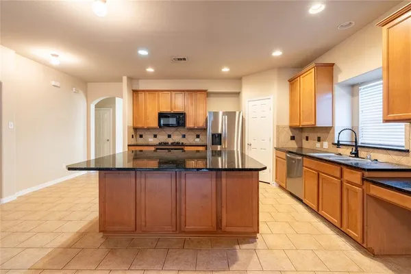 $2,795 | 7220 Petersburg Drive, Plano, TX 75074