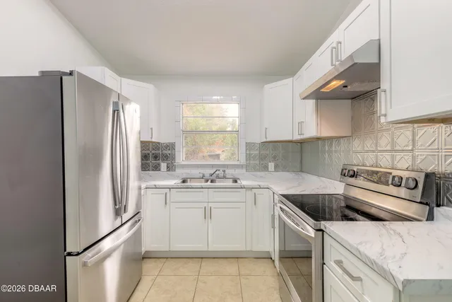 $1,200 | 109 South Colorado Avenue, Unit B, DeLand, FL 32724